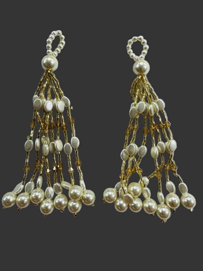 Tassels Pearl