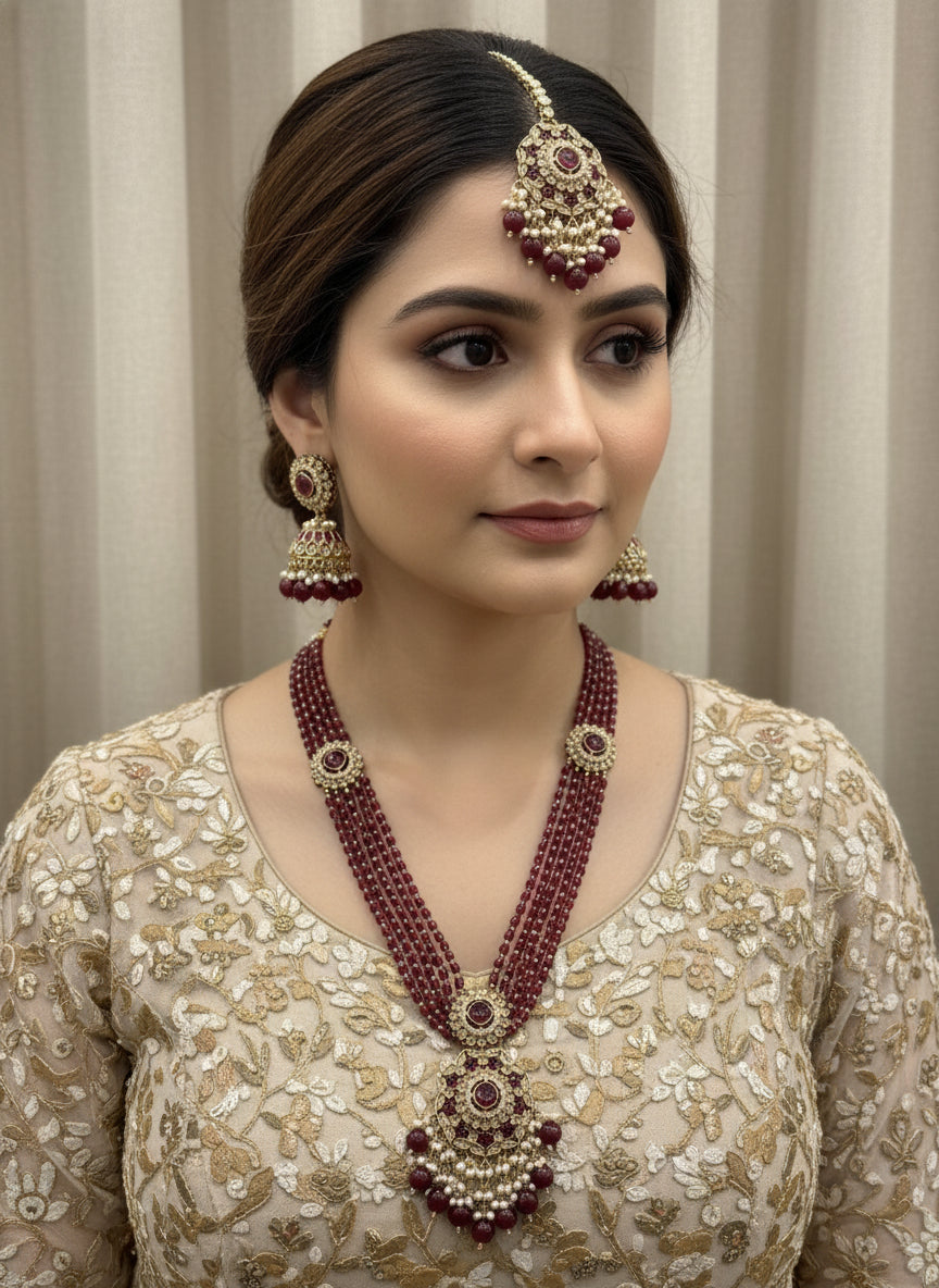 Long Haar Maroon Set with Earrings & Tika