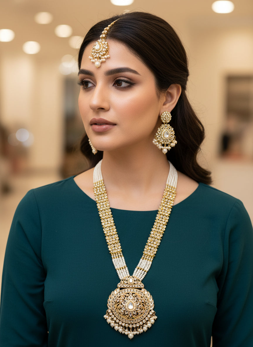 Long Haar Kundan Pearl Set with Earrings & Tika