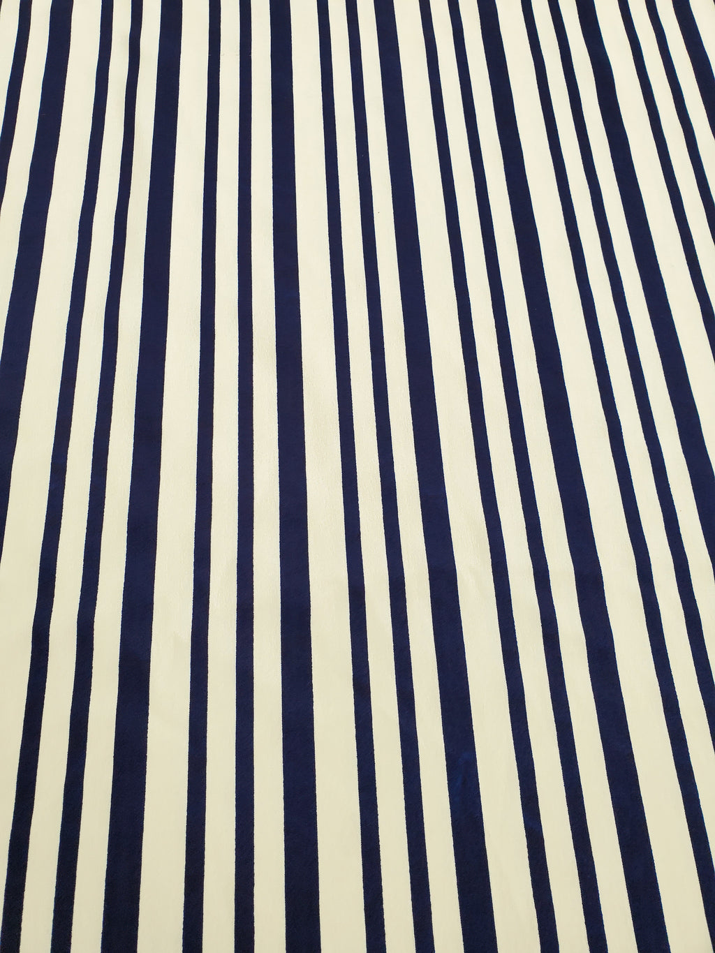 Stripes Navy/Cream