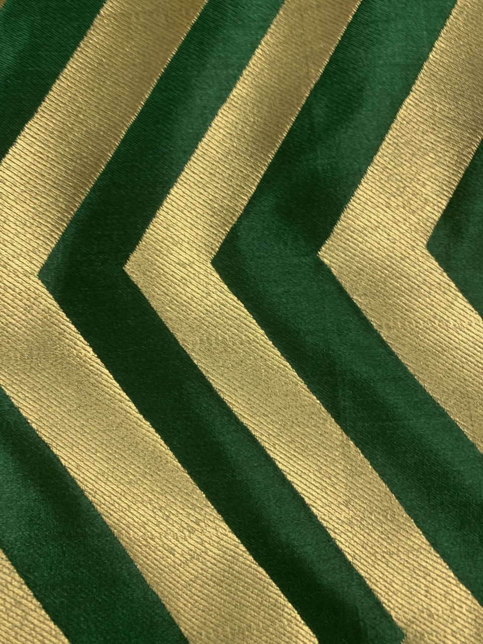 Brocade Green Zigzag